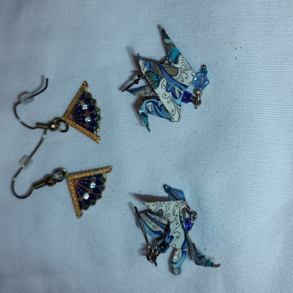 Asian style earrings lot, fans and origami cranes